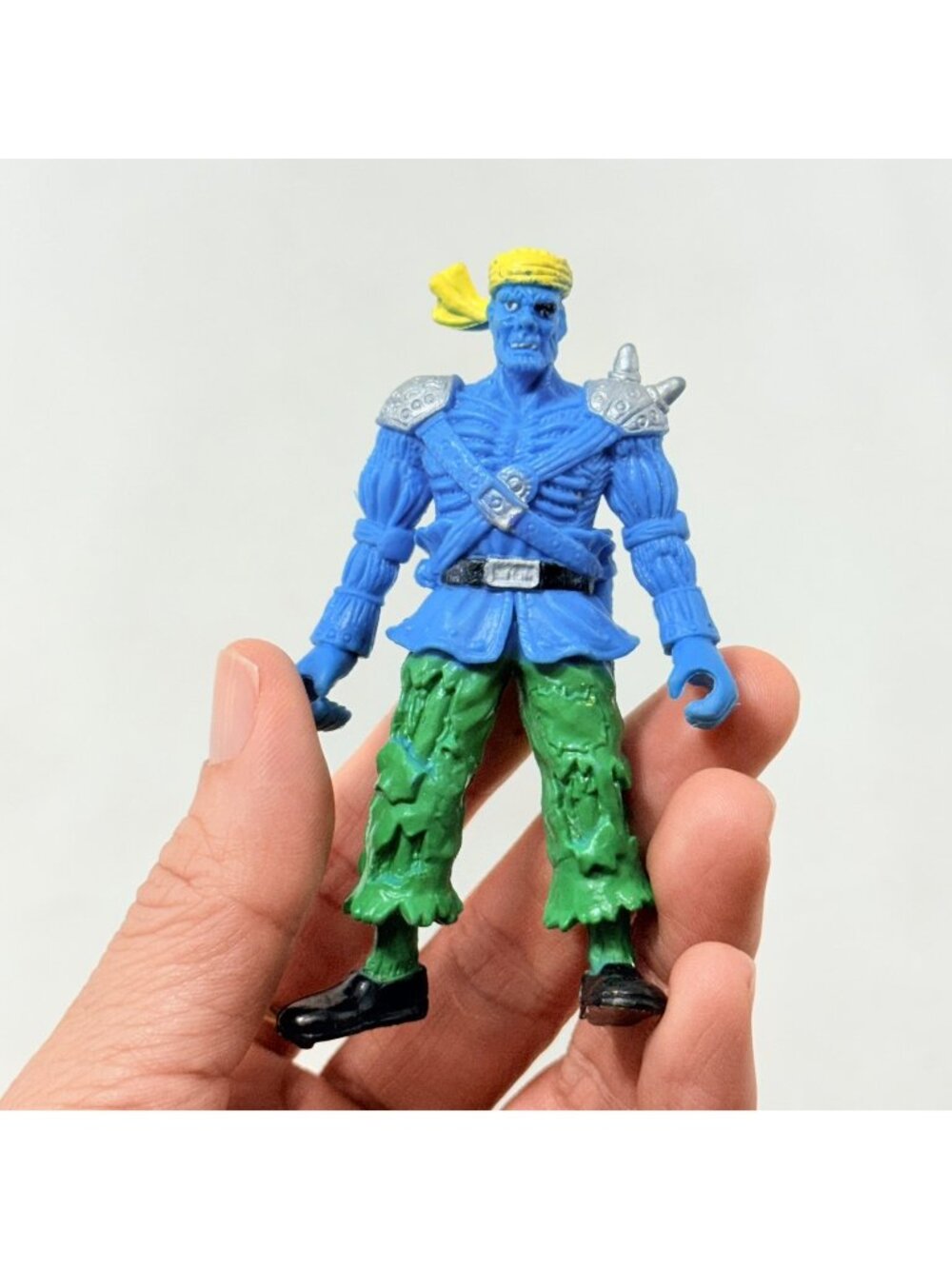 Halloween Skeleton Zombie Pirate Action Figure Toy Model Soldier Army Armor Man